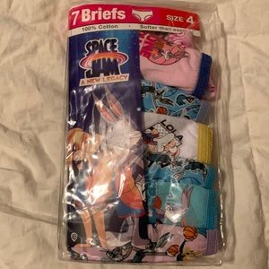 NWT 7 briefs size 4 Space Jam